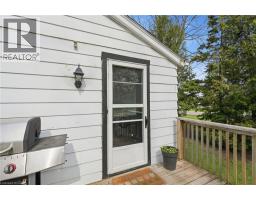 12 OUSE Street S - 10