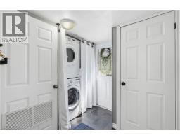 12 OUSE Street S - 12