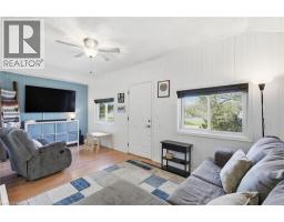 12 OUSE Street S - 16