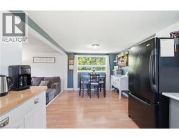 12 OUSE Street S - 23