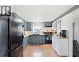 12 OUSE Street S - 27