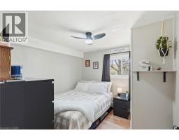 12 OUSE Street S - 32