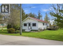 12 OUSE Street S - 5