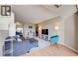 265 WESTCOURT Place UnitNo. 702 - 18