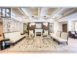 265 WESTCOURT Place UnitNo. 702 - 5