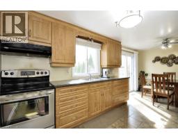 114 BAKERSFIELD Drive - 11