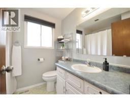 114 BAKERSFIELD Drive - 19