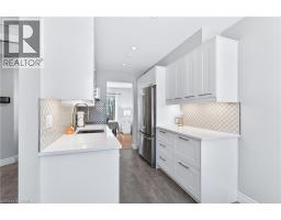 375 KINGSCOURT Drive UnitNo. 20 - 12