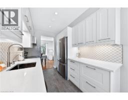 375 KINGSCOURT Drive UnitNo. 20 - 14