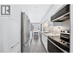 375 KINGSCOURT Drive UnitNo. 20 - 17