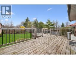 576 THORNDALE Drive - 24