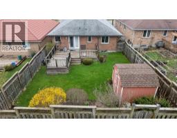 576 THORNDALE Drive - 35