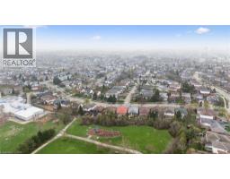 576 THORNDALE Drive - 36