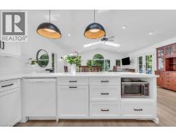 486 WINNIETT Street - 13