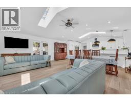 486 WINNIETT Street - 17