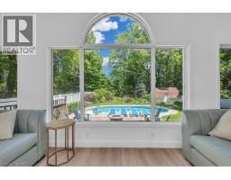 486 WINNIETT Street - 18