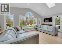 486 WINNIETT Street - 19