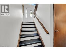 486 WINNIETT Street - 24