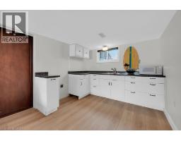 486 WINNIETT Street - 31