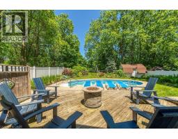 486 WINNIETT Street - 35