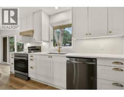 18 GARDEN Avenue - 12
