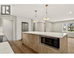 18 GARDEN Avenue - 13
