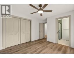 18 GARDEN Avenue - 17