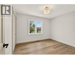 18 GARDEN Avenue - 22