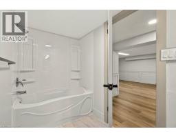 18 GARDEN Avenue - 29