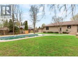 18 GARDEN Avenue - 36