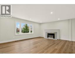 18 GARDEN Avenue - 4