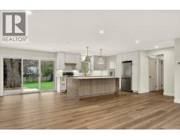 18 GARDEN Avenue - 7
