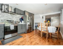 22 DUNDONALD Road - 11