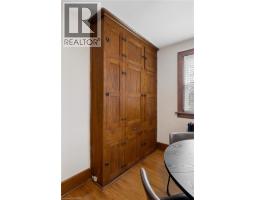 22 DELLROY Avenue - 12