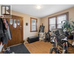 22 DELLROY Avenue - 28