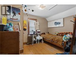22 DELLROY Avenue - 30