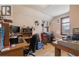 22 DELLROY Avenue - 31