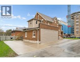 22 DELLROY Avenue - 8