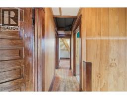 160 HEAD Street N - 22