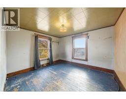 160 HEAD Street N - 26