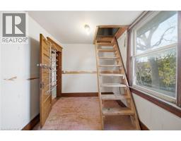 160 HEAD Street N - 33