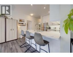 690 KING Street W UnitNo. 112 - 9