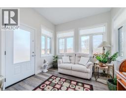 375 MITCHELL Road S UnitNo. 19 - 18