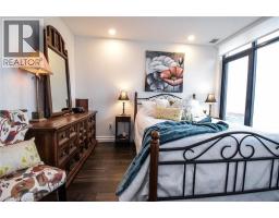 38 HARBOUR Street UnitNo. PH412 - 19