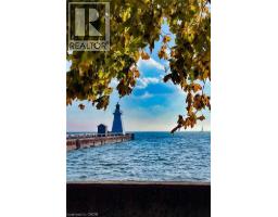 38 HARBOUR Street UnitNo. PH412 - 42