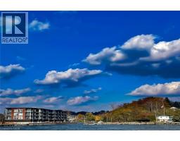 38 HARBOUR Street UnitNo. PH412 - 43