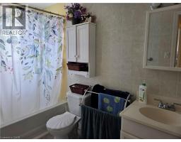 60 ELMSDALE Drive UnitNo. 9 - 16
