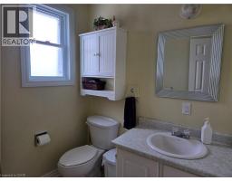 60 ELMSDALE Drive UnitNo. 9 - 17