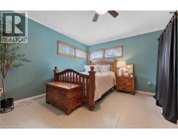 425 NORFOLK Street S - 19
