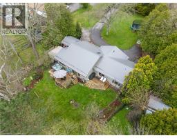 425 NORFOLK Street S - 3